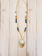 Load image into Gallery viewer, Shell Necklace
