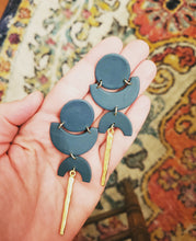 Load image into Gallery viewer, Dagger Earring
